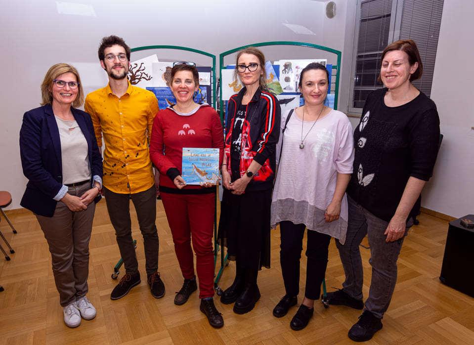 Promocija Lisca u KGZ A. Cesarca - Dijana i Luka s A. Cvitković, A. Melkić, S. Lovrić-Kralj i J. Linarić Mihalić